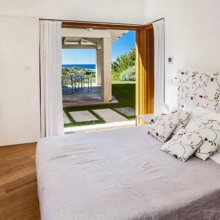 4bdr With Private Pool In Villa